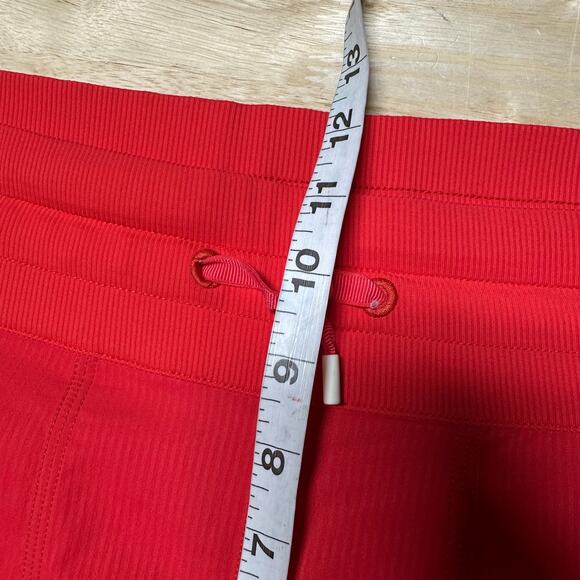 Lululemon Studio Crop Currant Red Women's Size 12 Excellent Used Condition - Picture 8 of 9